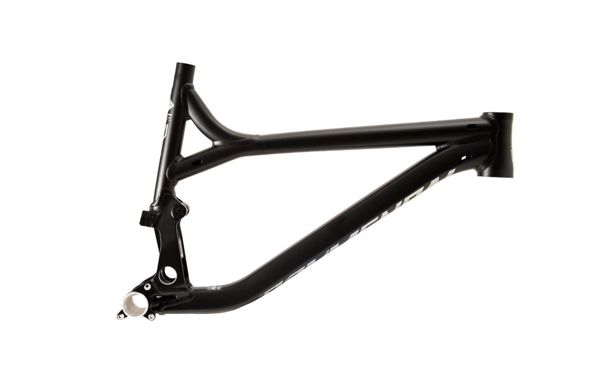 TRIANGLE AVANT META TR V3 650B BLACK